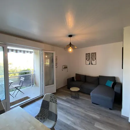 Apartmán Charmant T2 Avec Terrasse A 100m Des Thermes Du Connetable, Wi-fi, Lave-vaisselle. - Fr-1-541-25